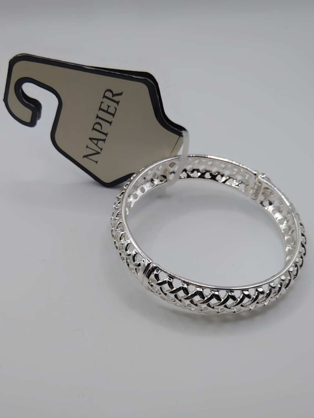 Napier Silver Tone Clamper Bracelet Sz 7.25